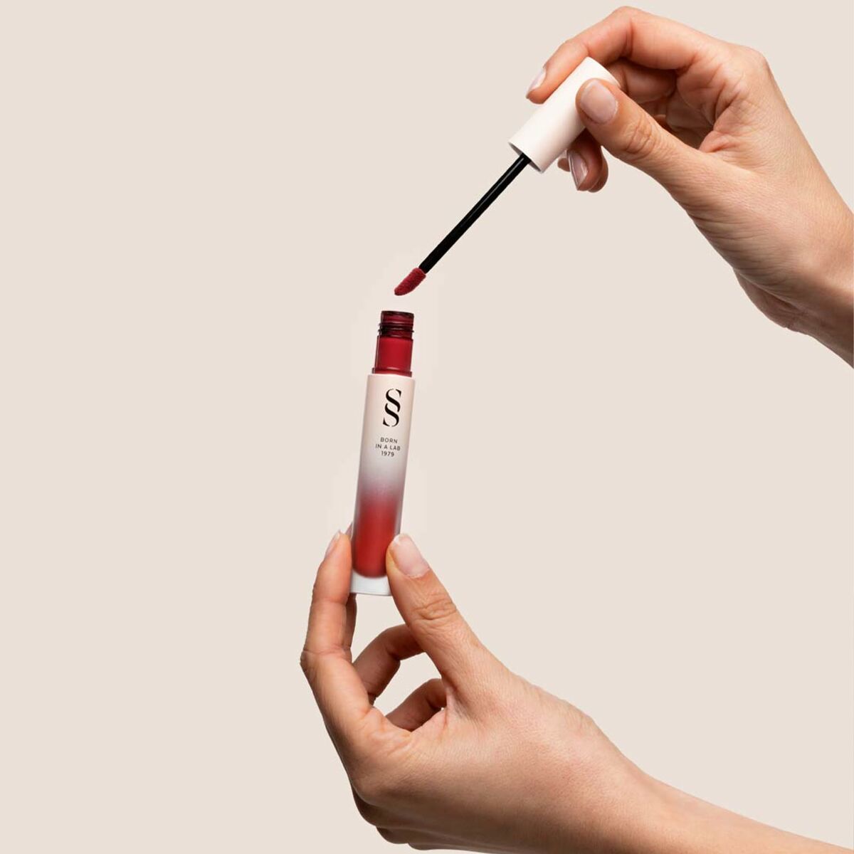 Lipstick Sensilis ETERNALIST A.G.E 4,5 ml-1